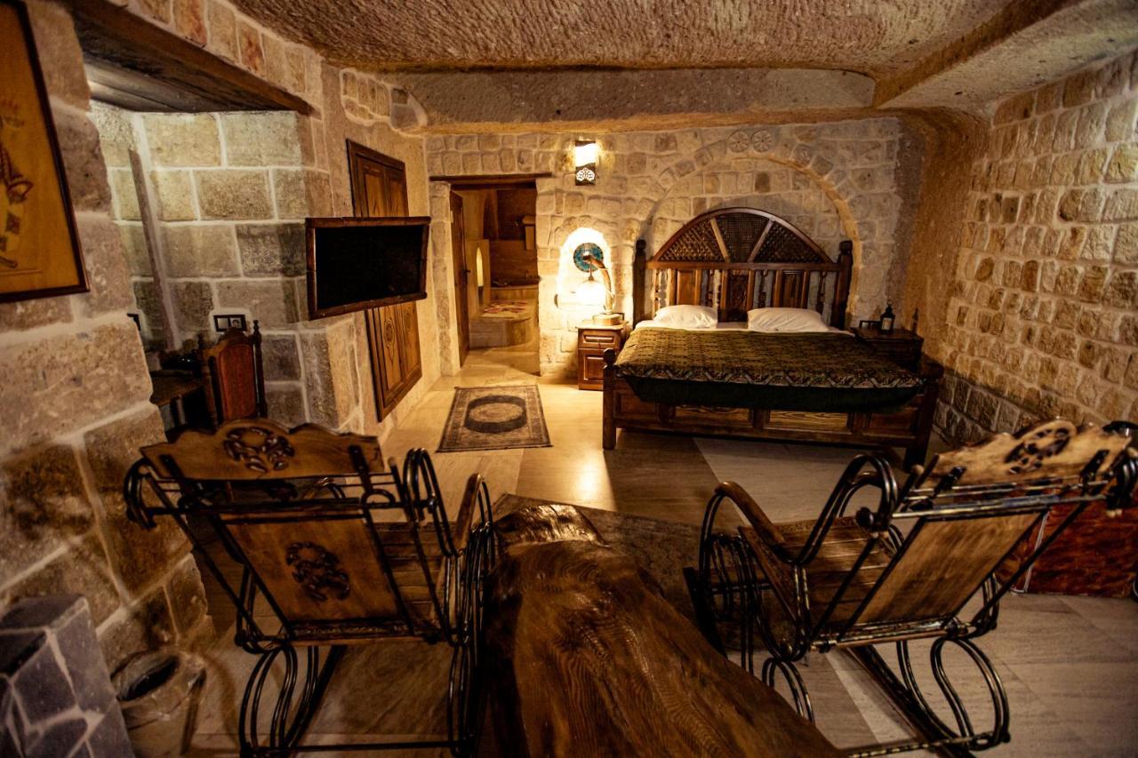 Oread Cave Suites Юргюп Екстериор снимка