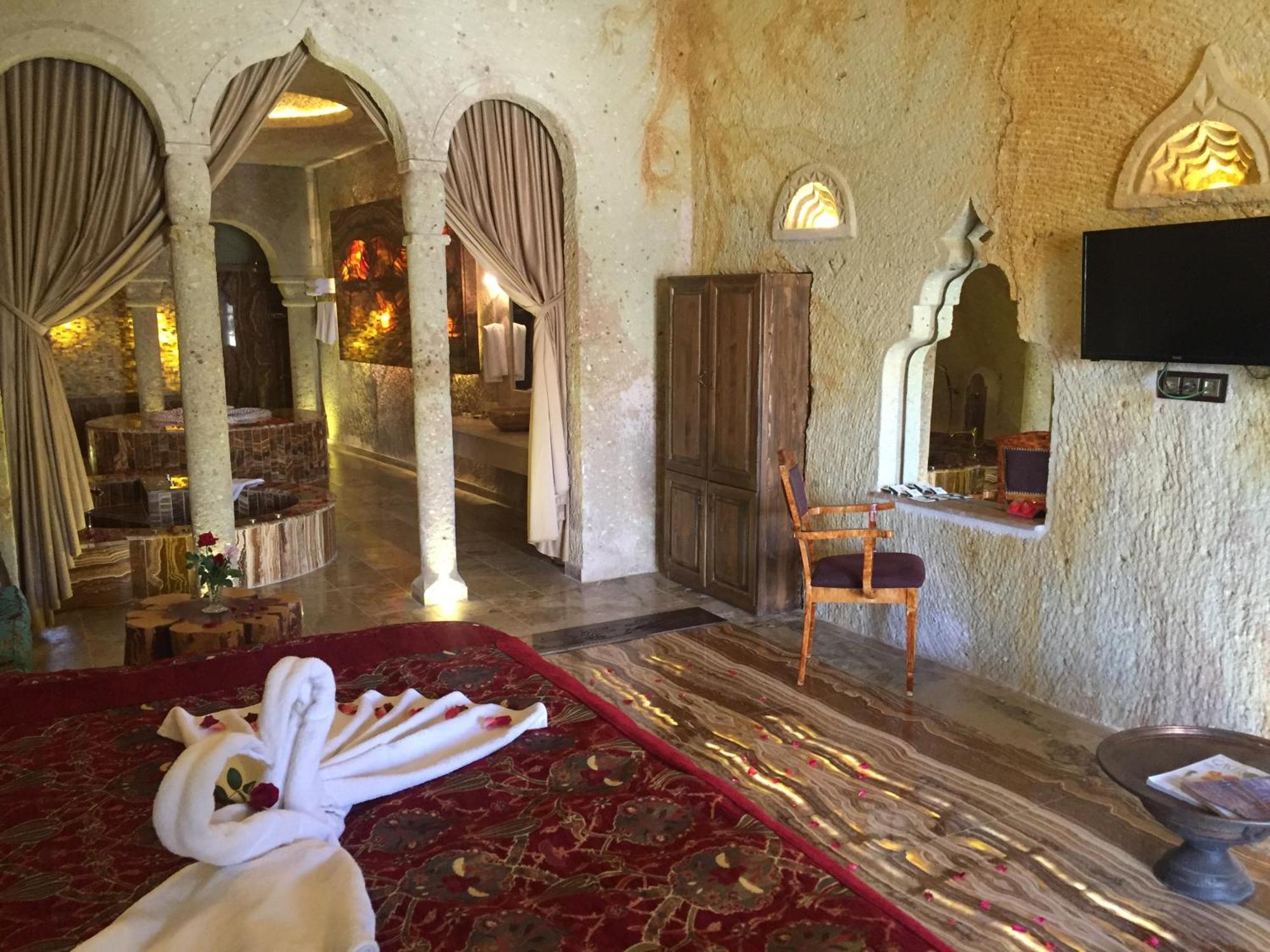 Oread Cave Suites Юргюп Стая снимка